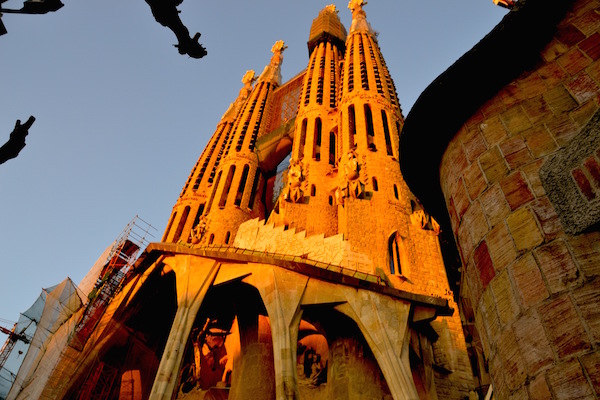 Book tickets to major attractions in advance to make the most of your family holiday in Barcelona!