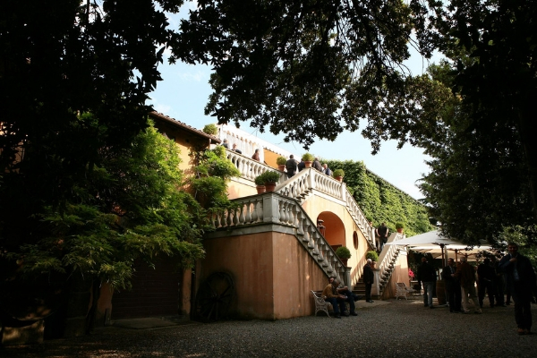 Casale del Marchese is one of the top wineries near Rome for a tour and tasting.