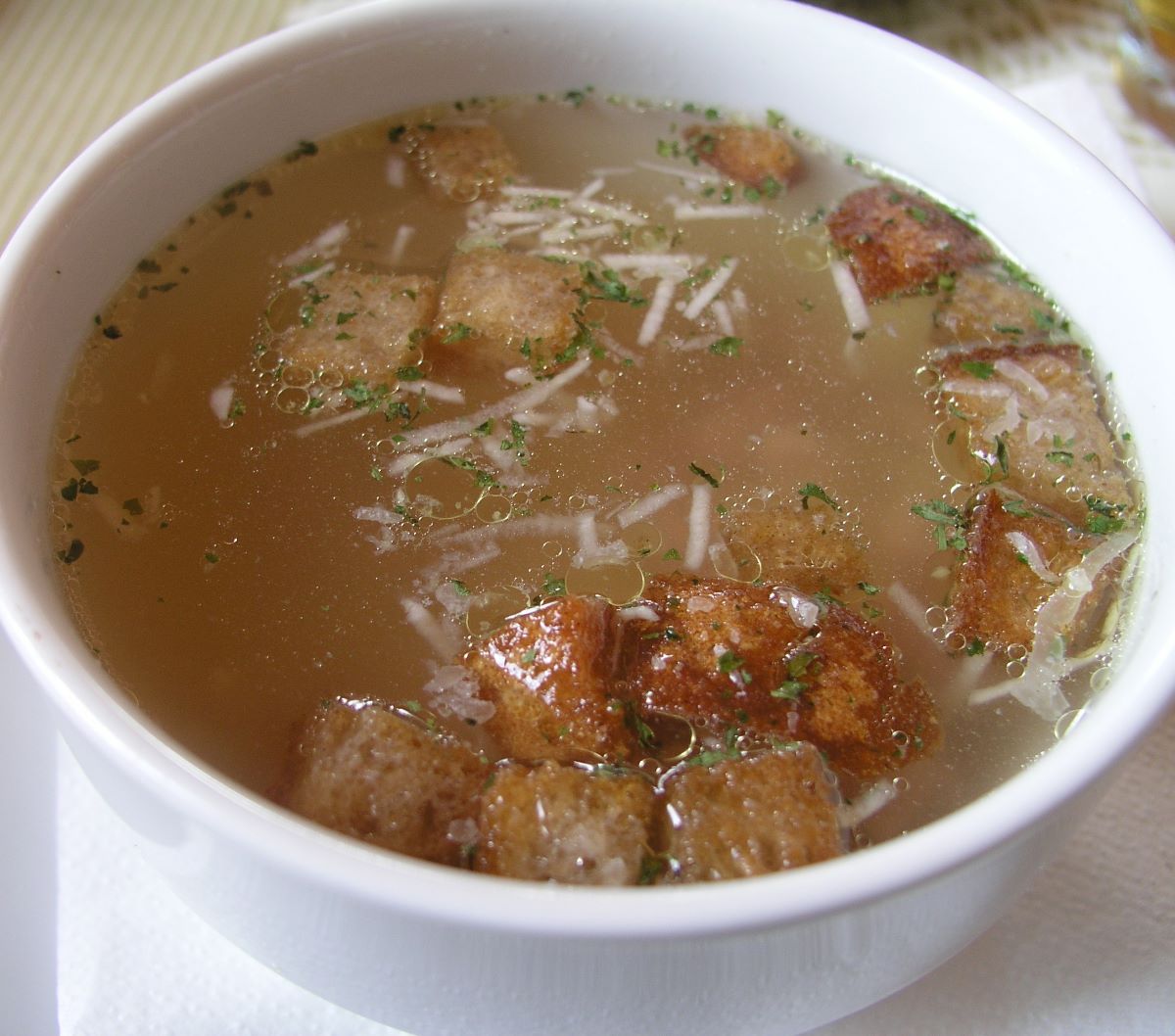  Cesnecka garlic soup