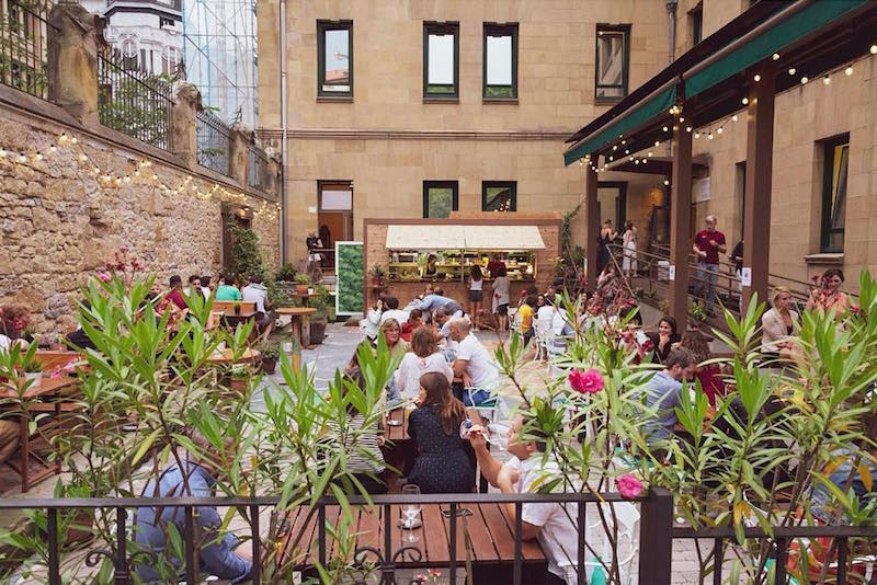 One of our favorite terraces in San Sebastian is Convent Garden’s lovely patio. There’s no better place to enjoy a sunny day!