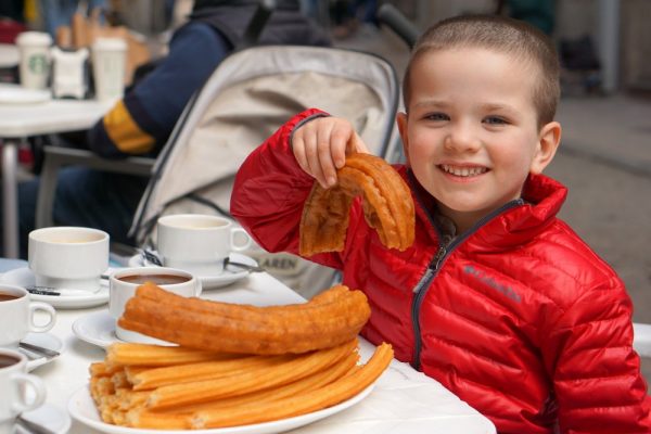 Eating with kids in Barcelona is great at any time of day, from breakfast to night!