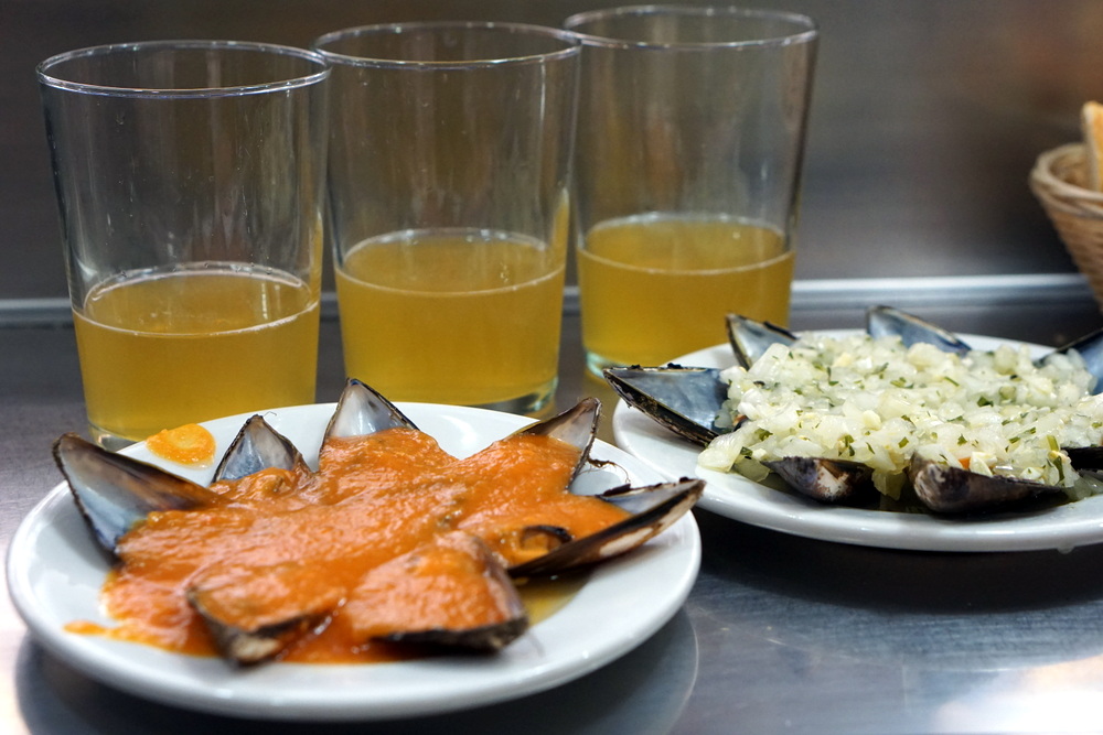 Visiting San Sebastian in winter is the perfect opportunity to try some delicious local cider and pintxos!