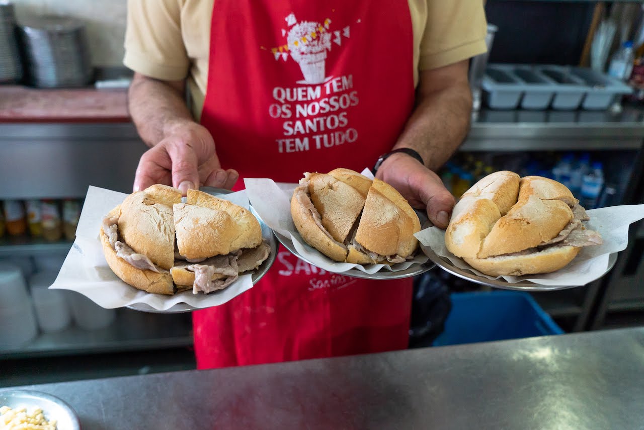 Portuguese fast-food: Bifana