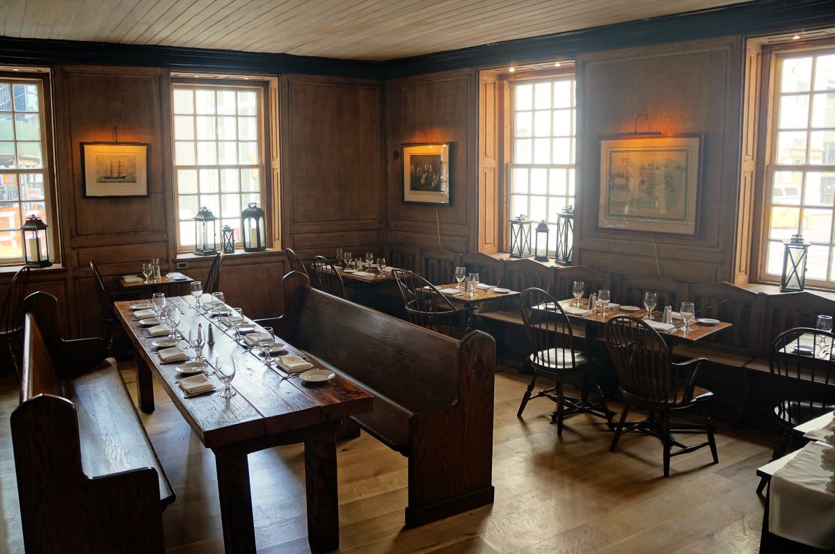 The dining space of Fraunces Tavern in New York