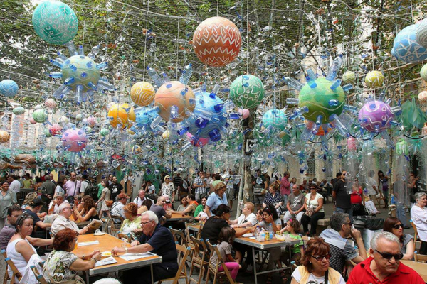 Looking for one of the best things to do in Gràcia? The Gracia neighborhood festival is an event not to be missed and one of our favorites in Barcelona.
