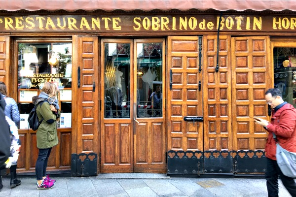 Our Behind-the-Scenes Botin Lunch and Prado Museum Tour is a great vegetarian food tour in Madrid that will give you an exclusive reservation at the world's oldest restaurant.