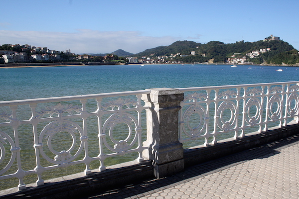 One of our top picks for free things to do in San Sebastian is to hang out on beautiful Playa de la Concha!