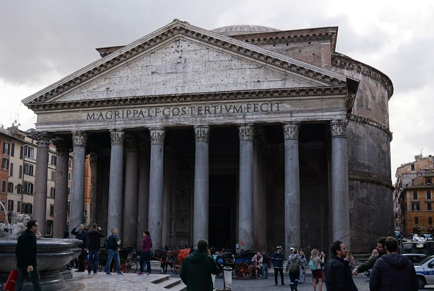 One of the best things to do in Rome is to visit the Pantheon in any kind of weather.