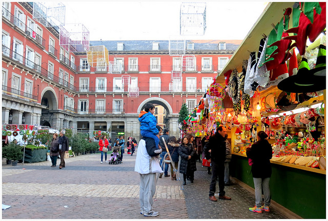 Our favorite part of experiencing winter in Madrid: the festive Christmas markets!
