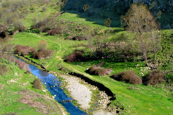 Madrid is so much more than just the built-up city center, head to northern Madrid to see greenery, lakes and streams - certainly our idea of a great date idea for warm weather in the city!