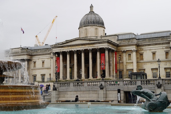 The National Gallery in Trafalgar Square, part of the ultimate self-guided walking tour in London.