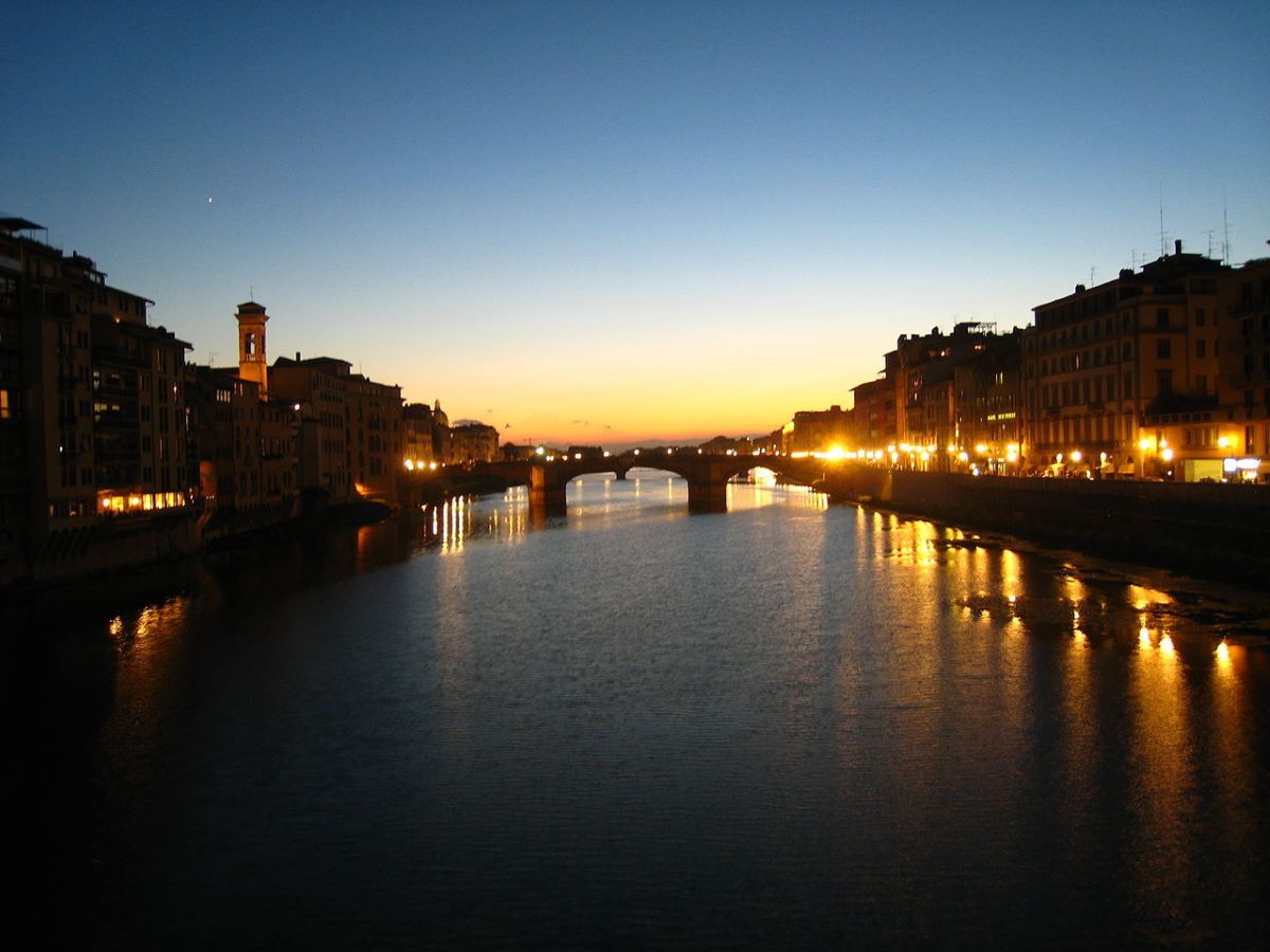 Sunset_View_from_Ponte_Vecchio