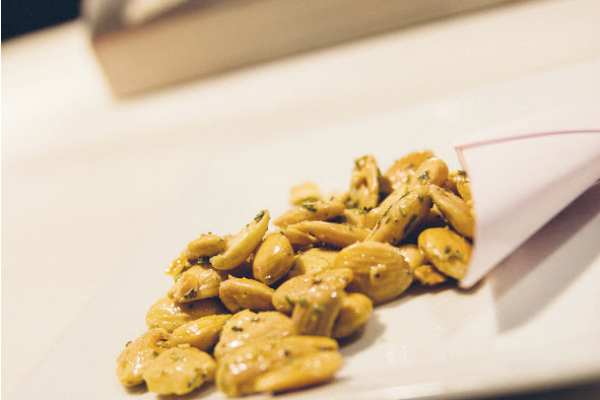 One of the simplest but most popular tapas in Malaga: fried marcona almonds.