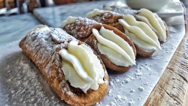 Narrowing down the best cannoli in Rome was a delicious challenge, if we do say so ourselves!