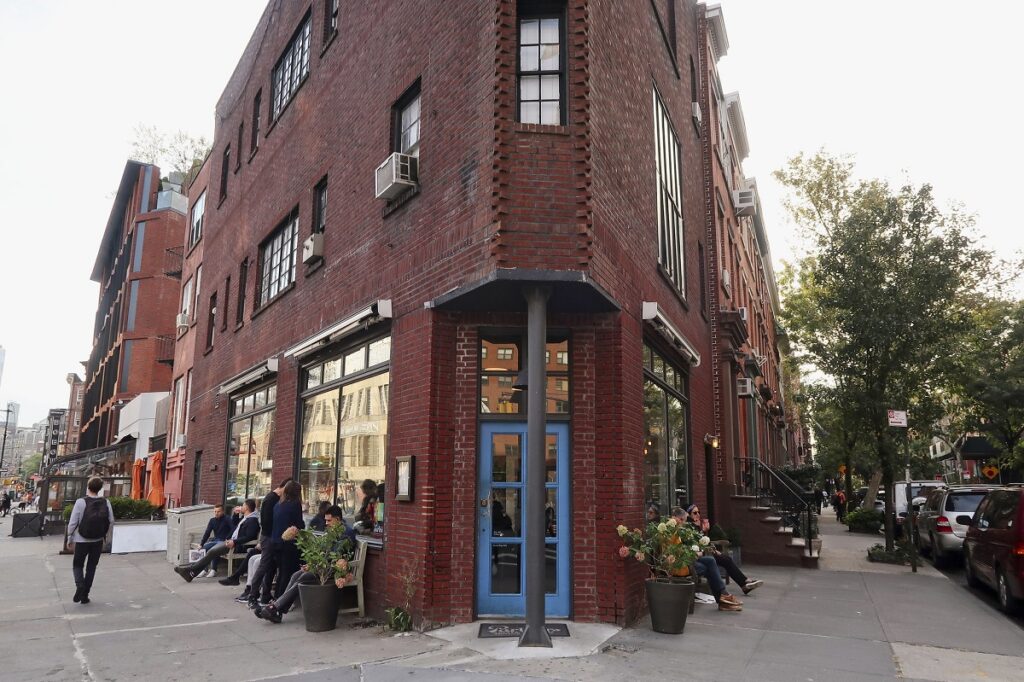 The 12 Best Coffee Shops in NYC (By Neighborhood) Devour Tours