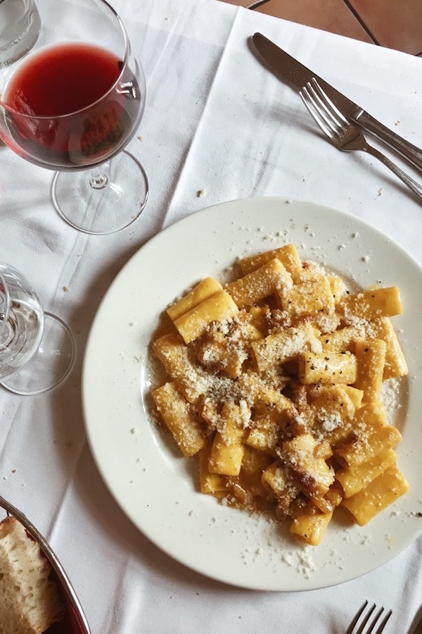 Pommidoro is one of our favorite San Lorenzo restaurants for carbonara.