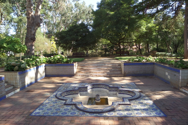 We love taking a relaxing moment or two to escape the crowds at Parque Marechal Carmona.