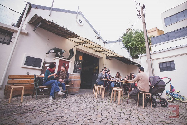 The LX Brewery is one of the first craft beers produced in Lisbon. The brewery is open to the public every Friday night.