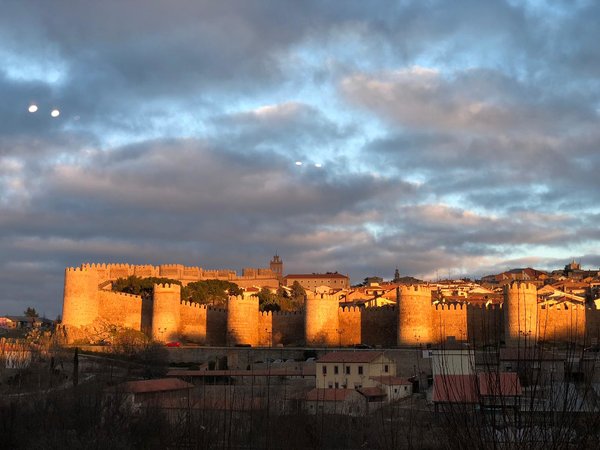 El Almacén is one of our favorite restaurants in Ávila and comes complete with stunning views of the city walls.