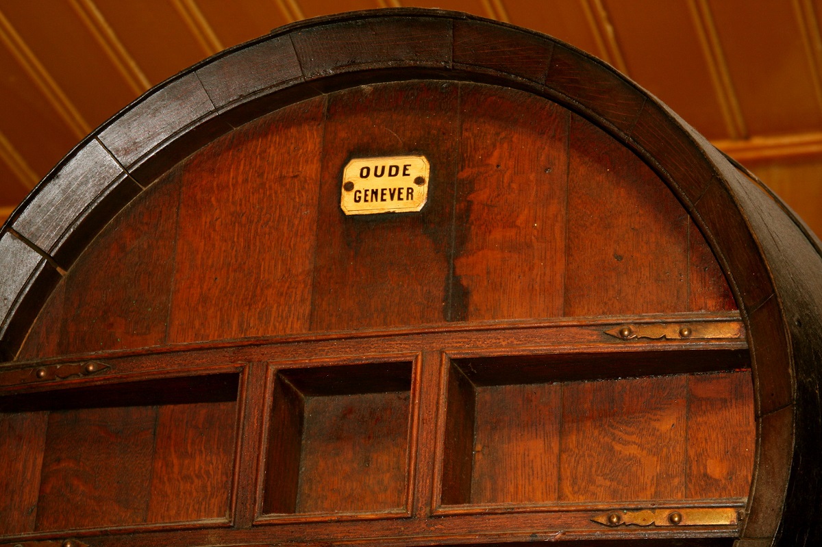 A cask or barrel of aged, oude genever