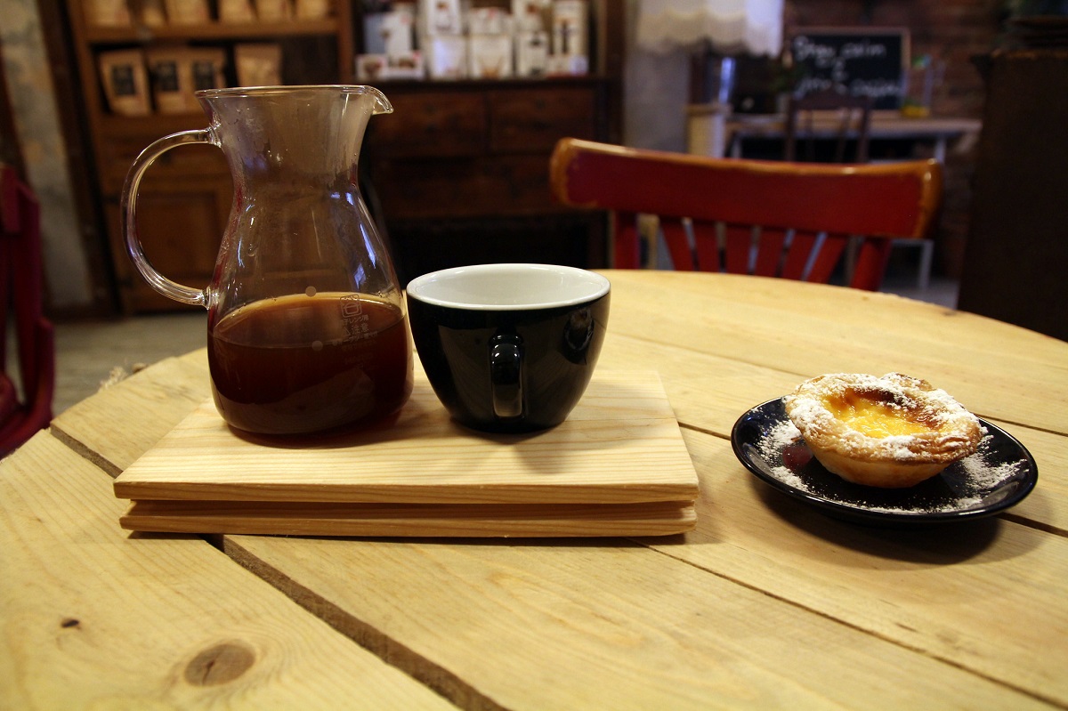 Specialty drip coffee at Fabrica Coffee Roasters in Lisbon Portugal