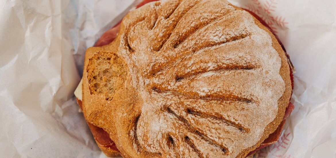 Unsalted Tuscan bread from Pistoia