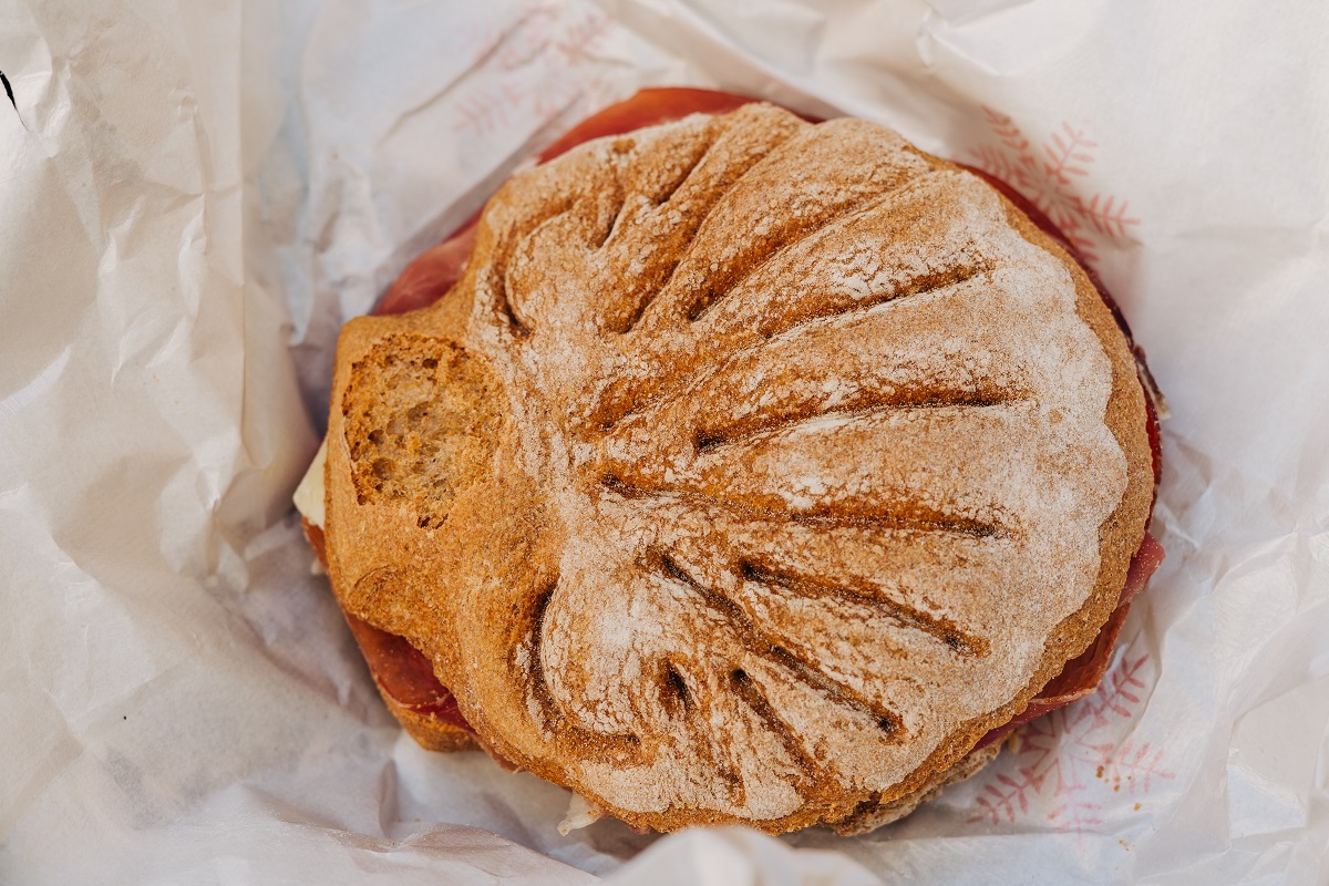 Unsalted Tuscan bread from Pistoia