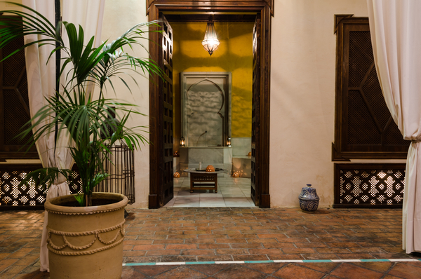 If a hammam in Seville is what you're after, you can't go wrong with AIRE Ancient Baths—a facility that will transport you back in time to the glory days of Moorish Spain.