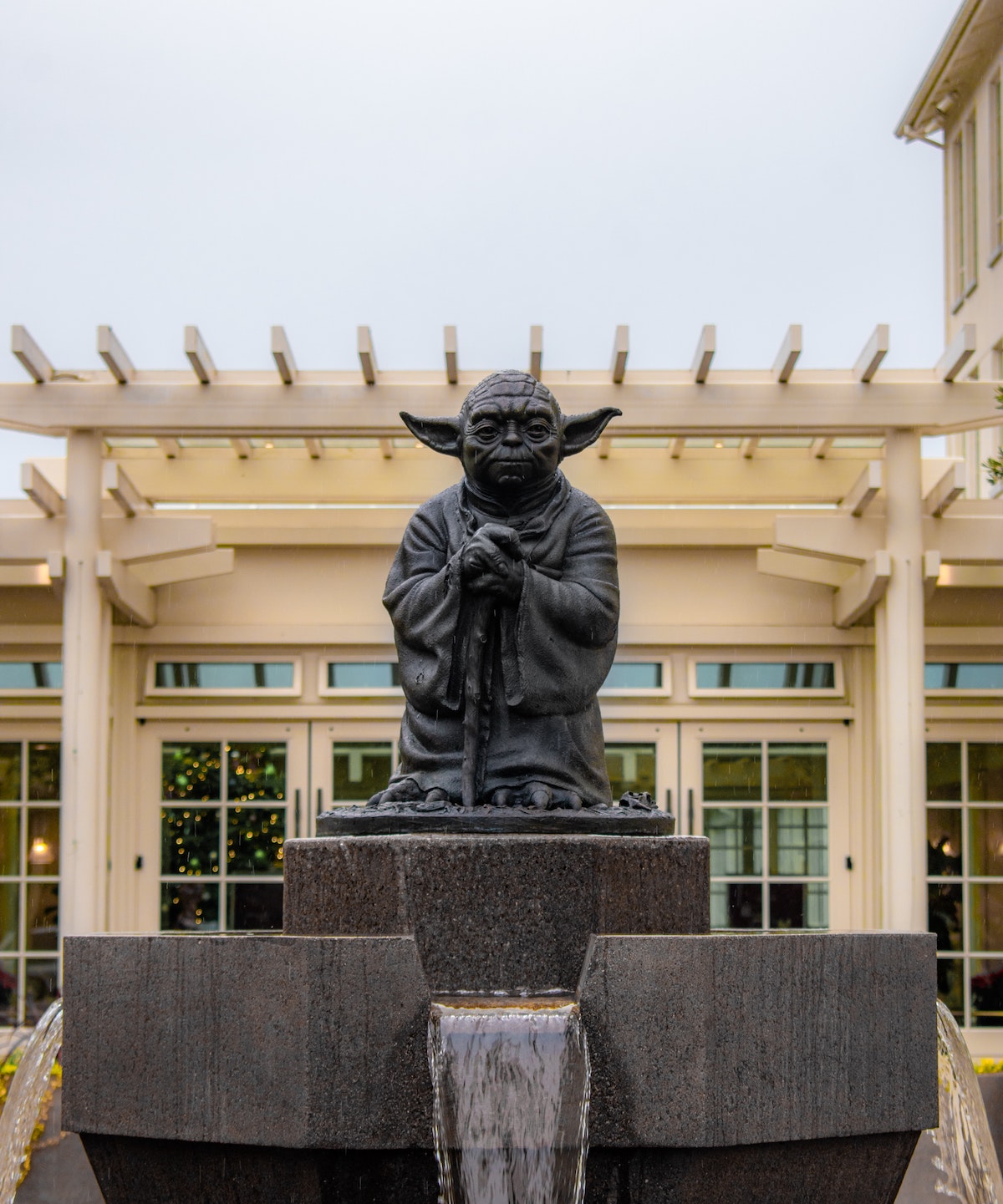 Close up of the Yoda fountain, which is free to visit in San Francisco