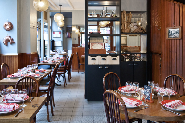 Astier is one of our favorite Oberkampf restaurants for a classic Parisian bistrot experience.