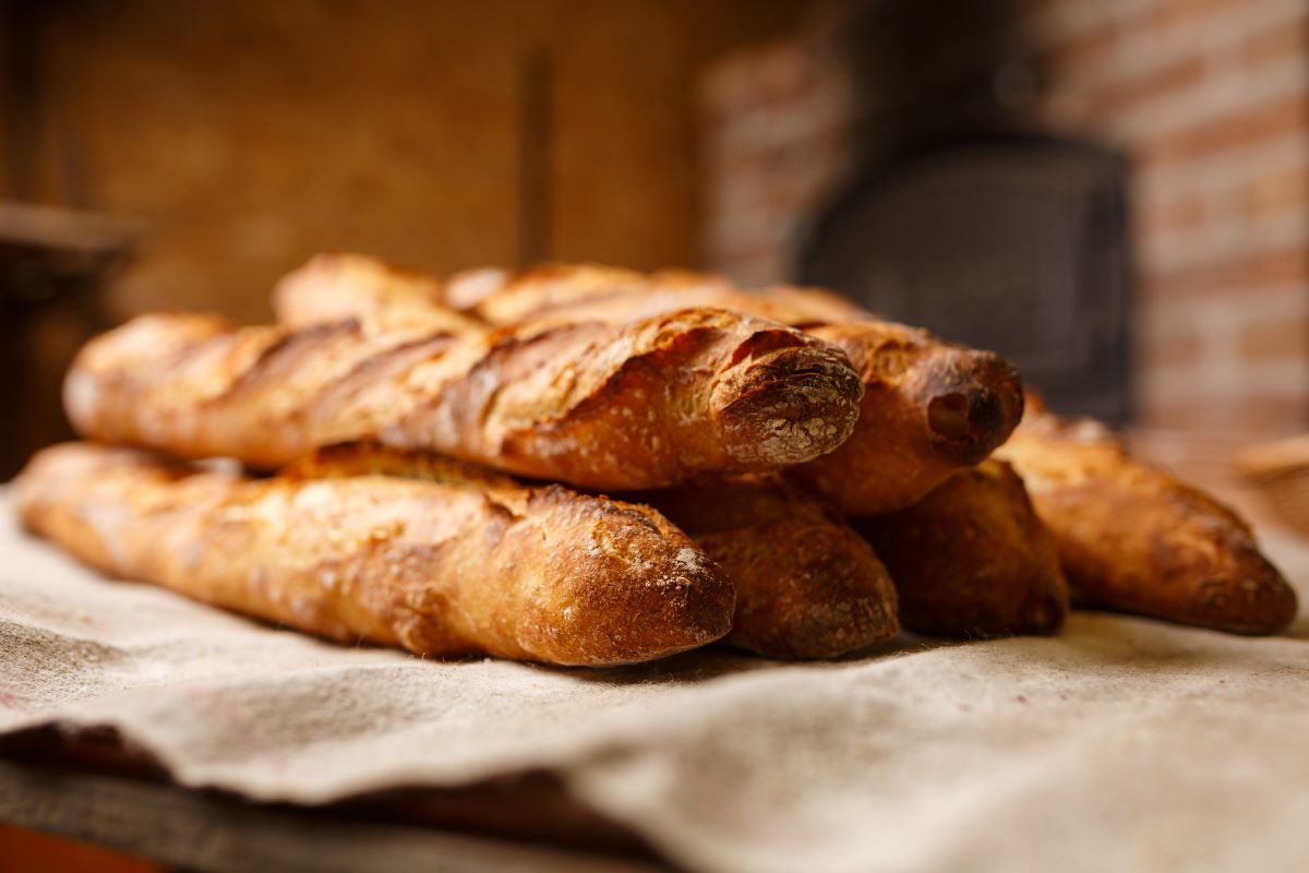 Paris : How to order a Baguette in French - Everyday Parisian