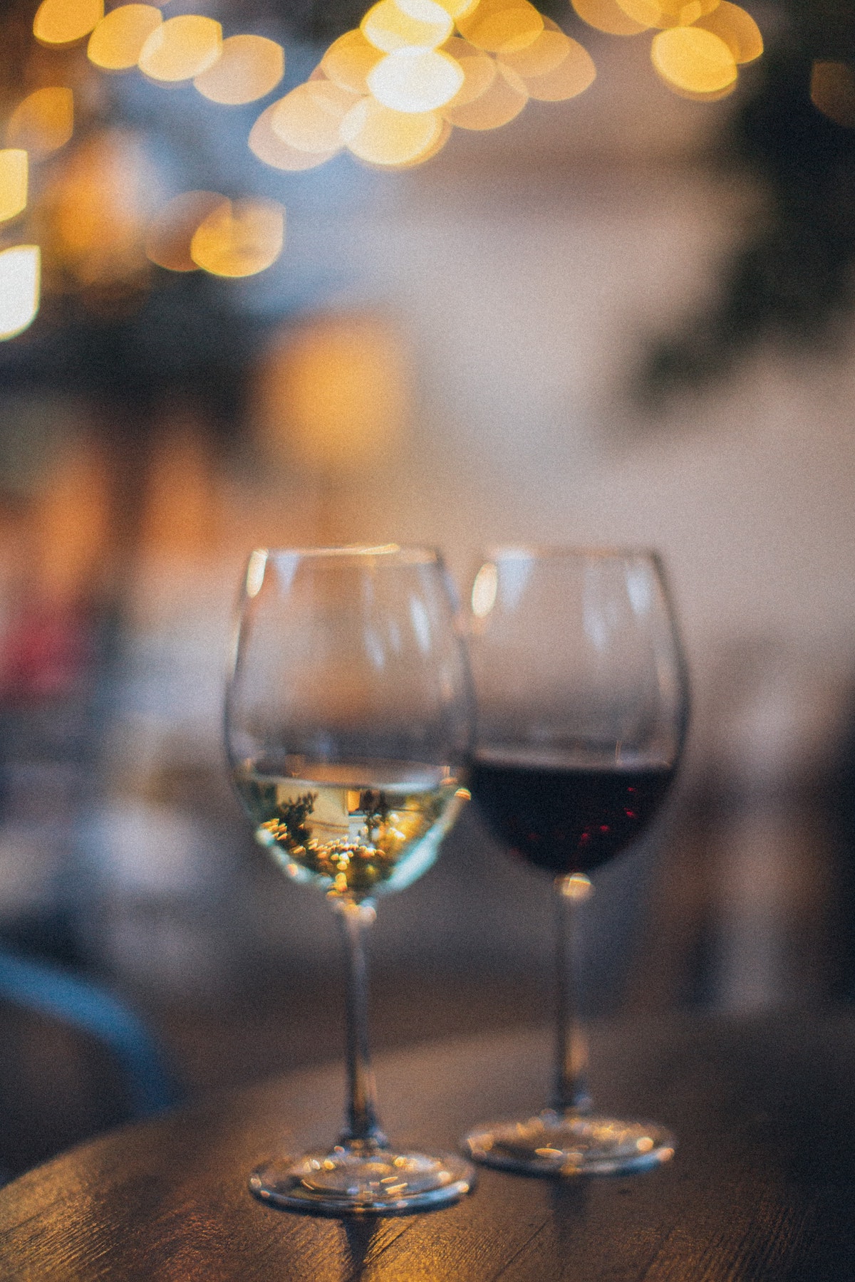 Wine Tasting Etiquette— Things to Do & Things to Avoid