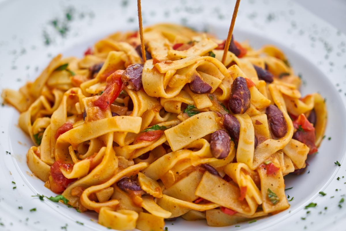pasta in tomato sauce with beans