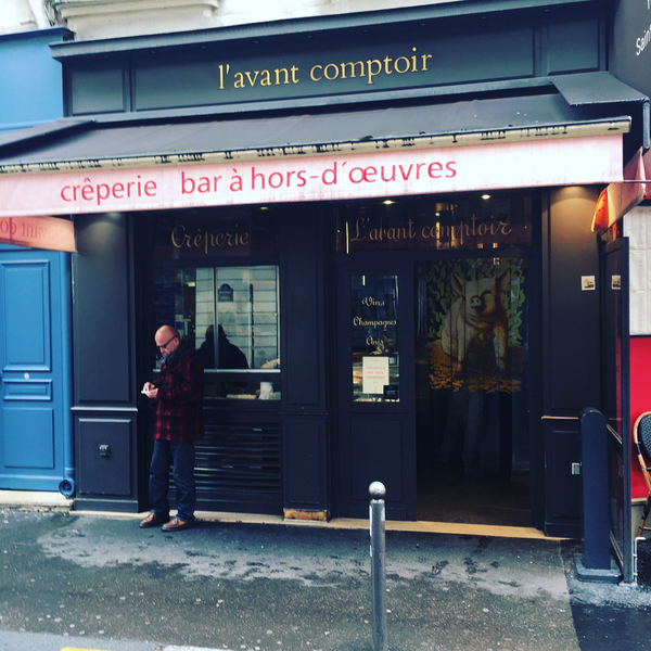L'avant Comptoir is one of our favorite Sant-Germain-des-Pres restaurants for classic Parisian food.