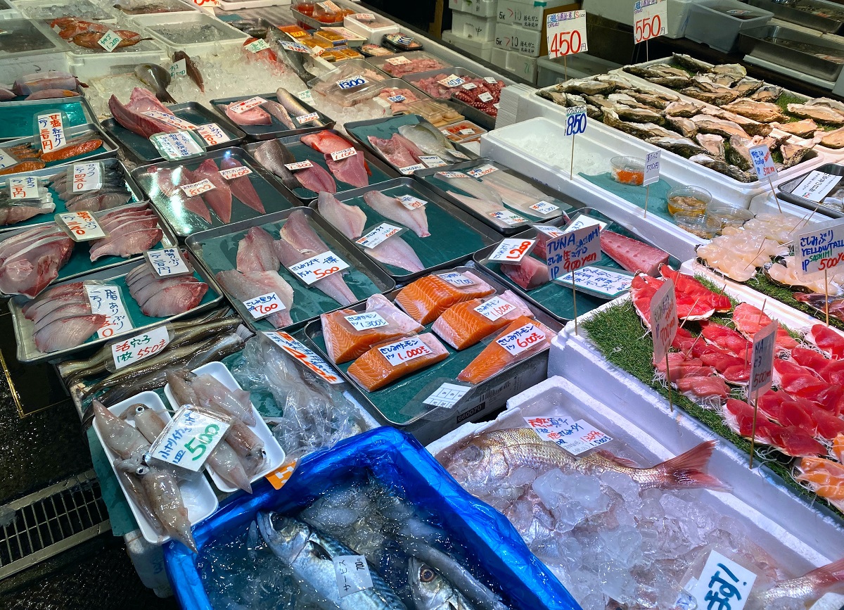 Tokyo fish market fare
