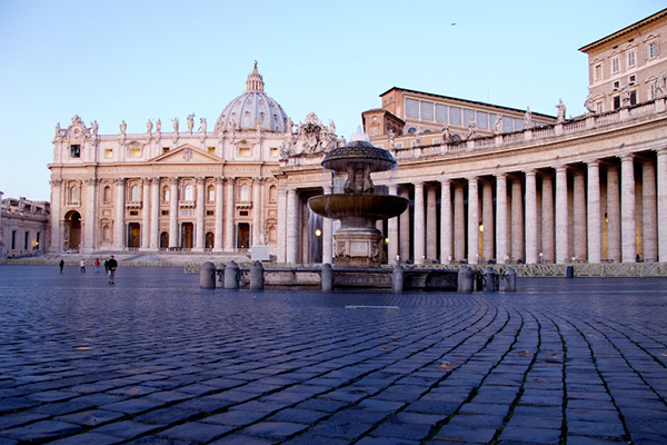 A view of the Piazza and Basilica di San Pietro, Vatican City, Rome