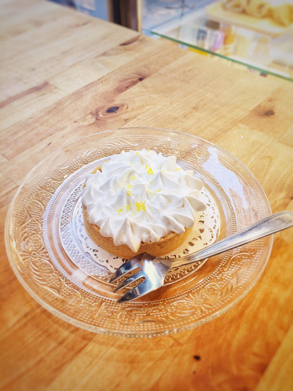 Jo & Nana Cakes is one of our favorite vegan restaurants in Paris for a sweet treat, like this lemon cake.