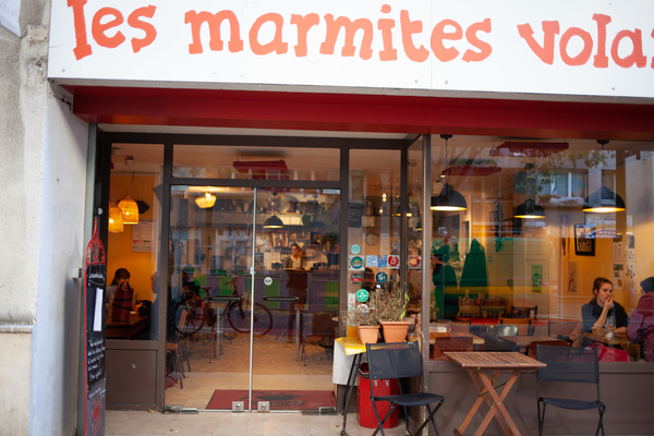 Les Marmites Volantes is one of the best vegetarian restaurants in Paris—and one of the most sustainable, too.